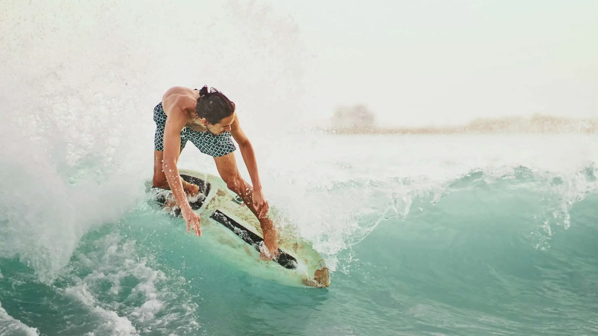 Do You Need Grip on a Skimboard? The Surprising Truth Revealed!